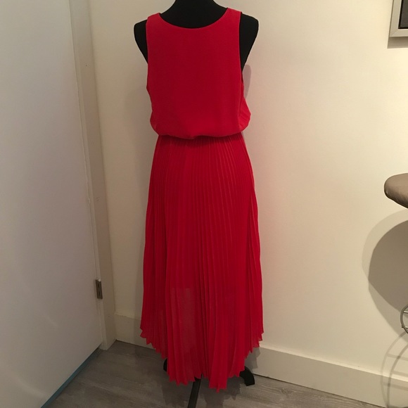 5/48 pleated, red high low dress - Picture 5 of 7